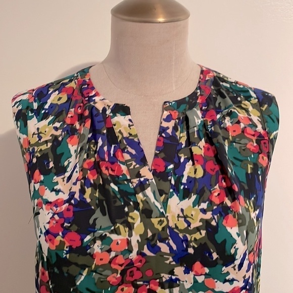 J Crew sleevless blouse - Picture 5 of 12